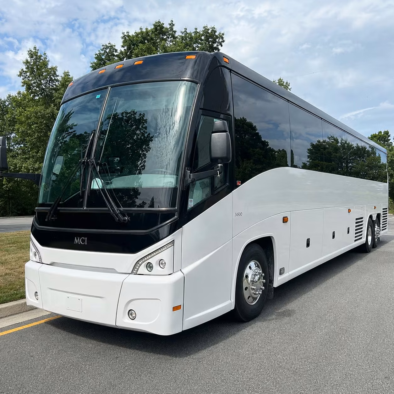 brockton groups heading to boston logan international airport deserve reliable long distance shuttle service